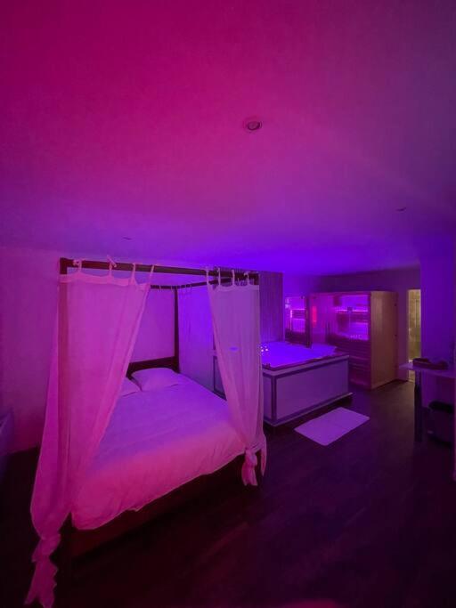 Apartamento La Bali Jacuzzi,sauna,netflix,disney *