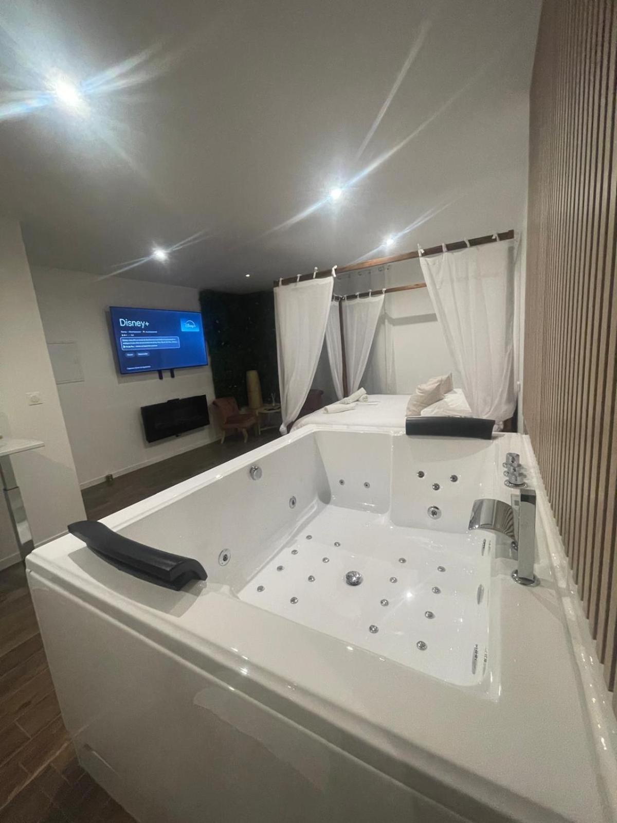 Apartment La Bali Jacuzzi,sauna,netflix,disney *